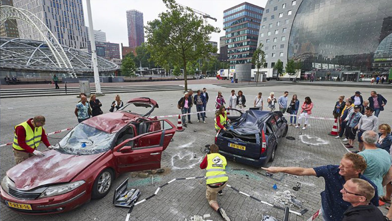 Naturalis-T-Rex-in-TOWN-guerilla-actie