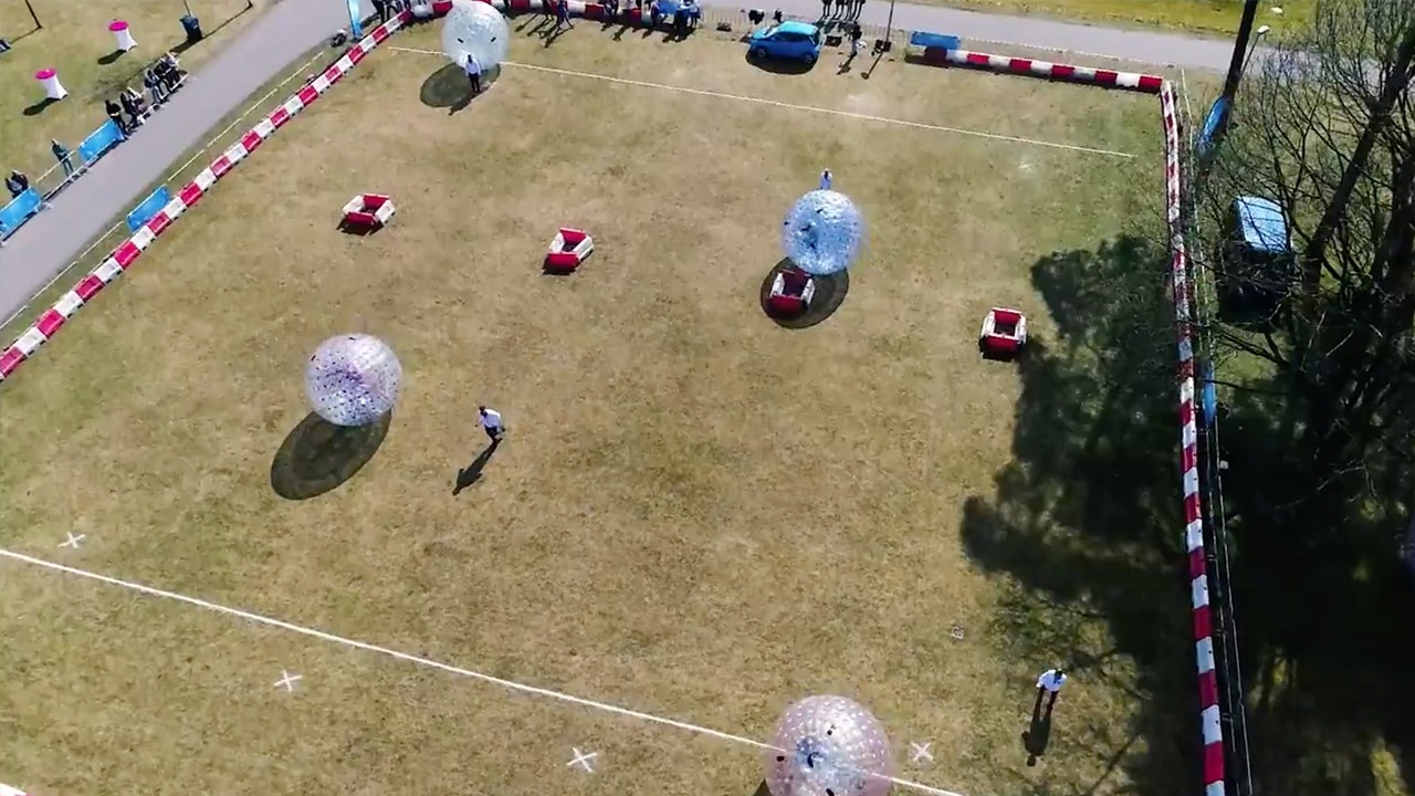 Toyota-Bubble-Run-PR-guerilla-marketing